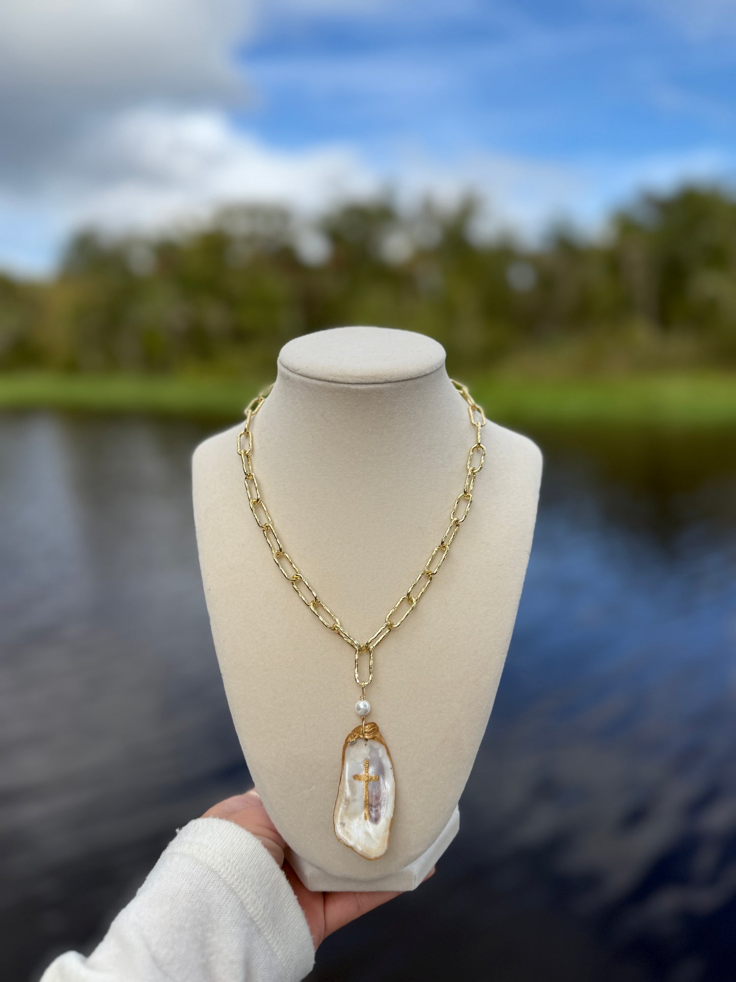 Cross Oyster Necklace