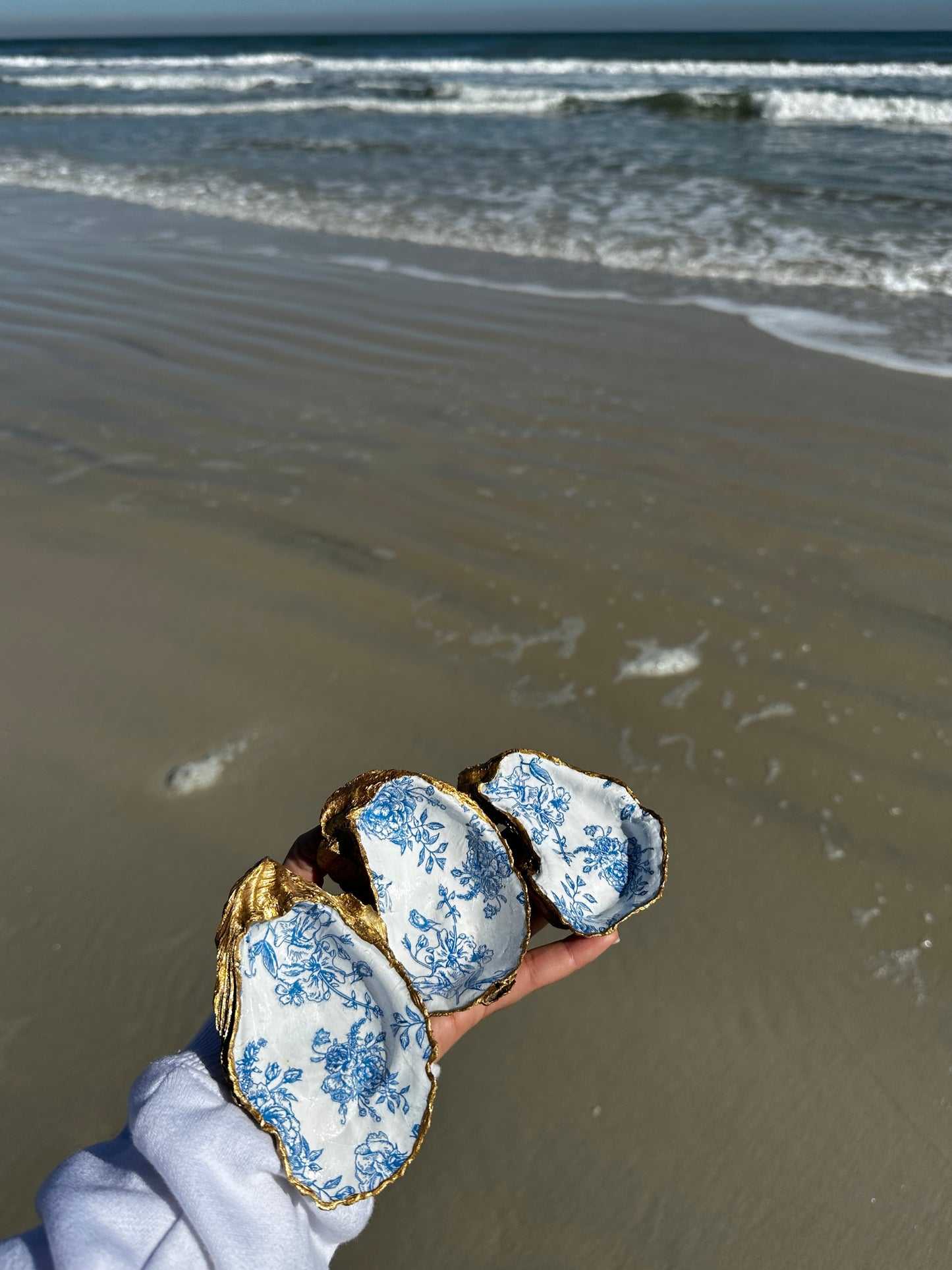 Costal grandma Oyster trinket Large