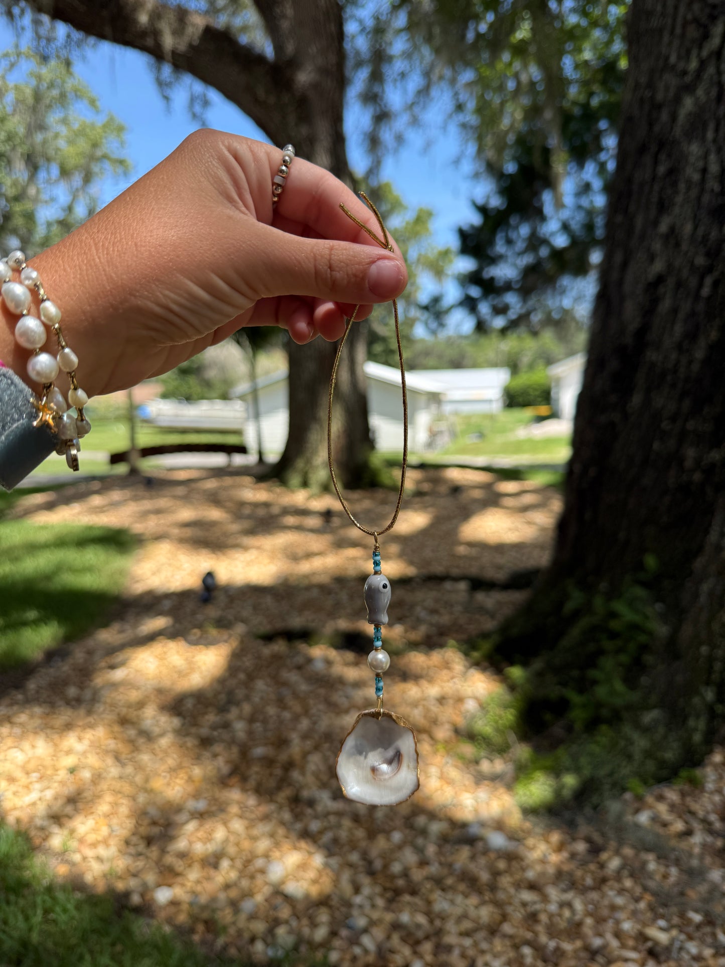 Oyster Car Charm Blue