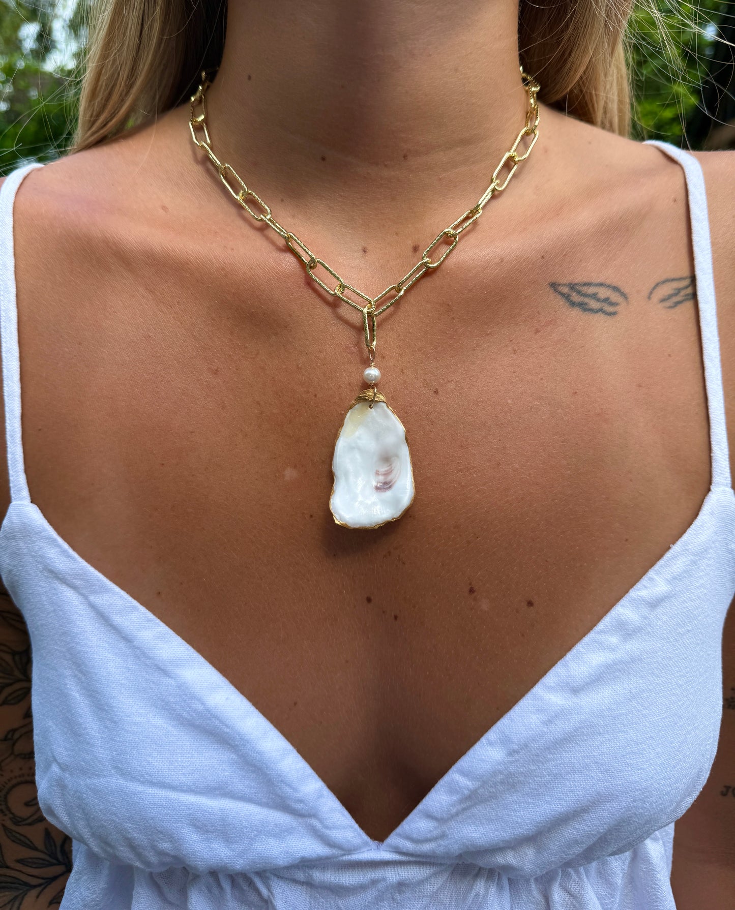 Icon Oyster Necklace