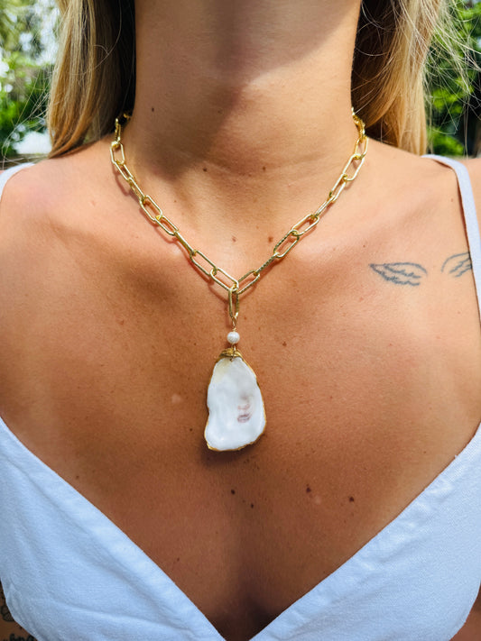 Icon Oyster Necklace