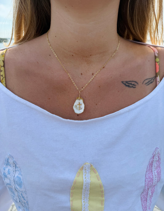 Dainty Oyster Necklace