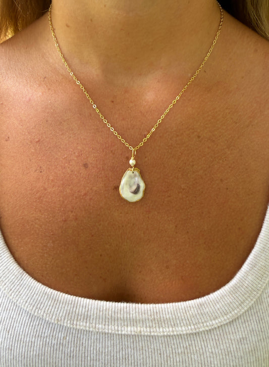Dainty Pearl Oyster