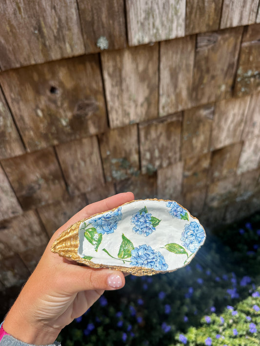 Hydrangea Oyster Trinket
