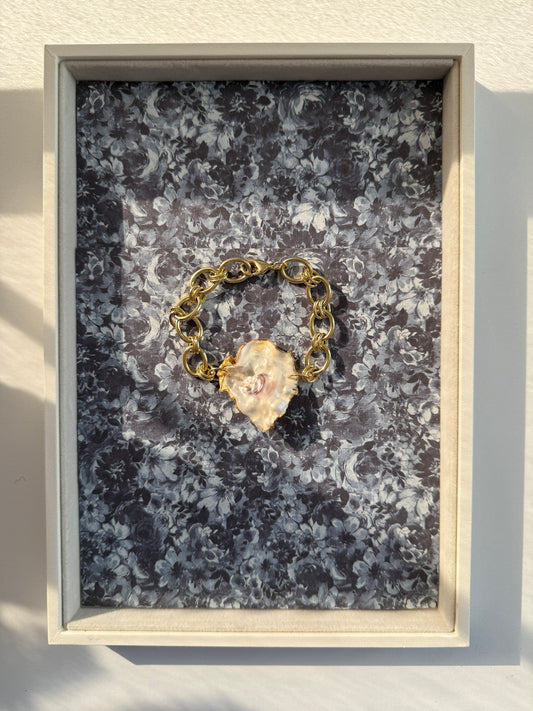 Oyster Gold Bracelet